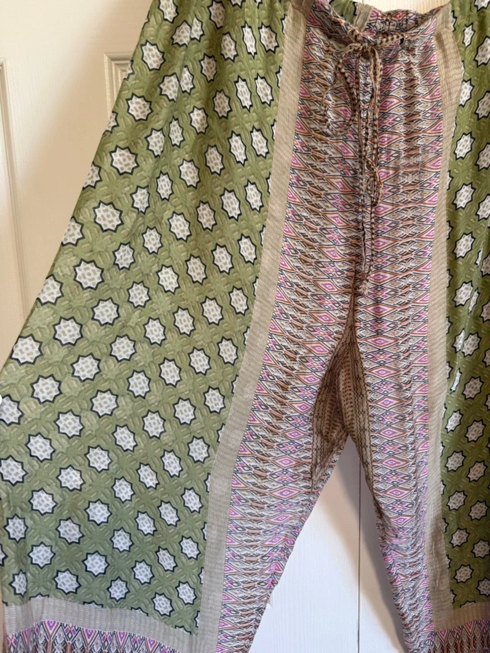 One Hundred Stars Boho Olive & Multi Print Wide-Leg 100% silk Pants. L - Picture 4 of 7